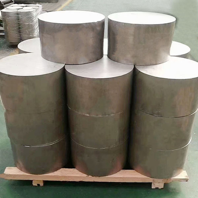अच्छी कीमत कारखाने में निर्मित स्क्वायर बार A36 200*200 6mm 16mm लोहे के हल्के स्टील बिलेट स्क्वायर बार निर्मित ऑनलाइन